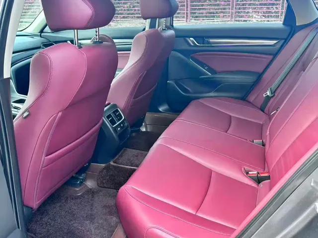 Honda Accord — Фото автомобиля 9