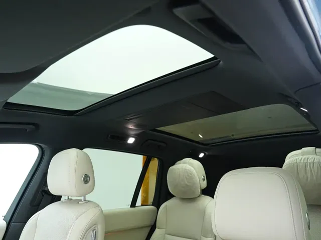Li Auto L8 — Фото автомобиля 23