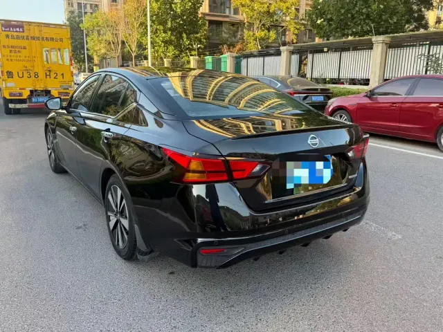 Nissan Teana — Фото автомобиля 2
