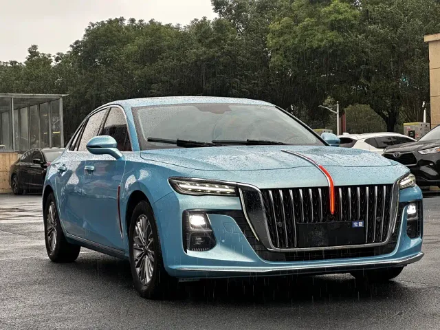 Hongqi H5 — Фото автомобиля 3