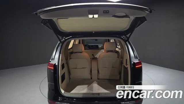 Kia Canival Carnival 4 поколение Бензин 9 мест Hi-Limousine(Спецкузов) — Фото автомобиля 17