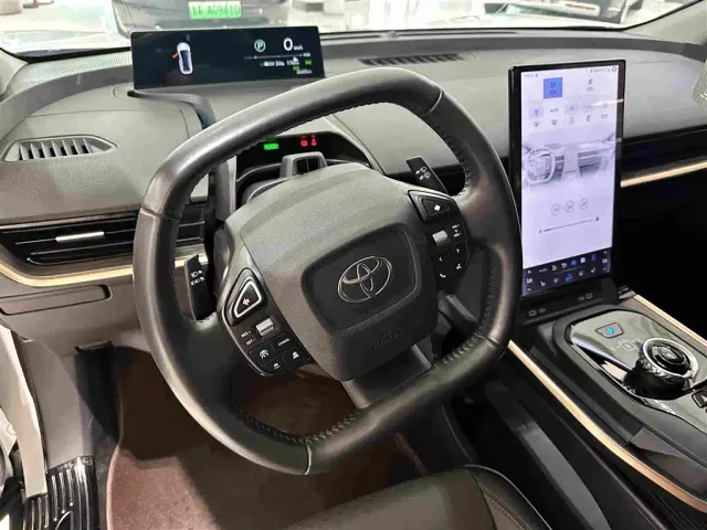 Toyota bZ3 — Фото автомобиля 5