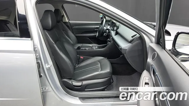 Hyundai Sonata — Фото автомобиля 16