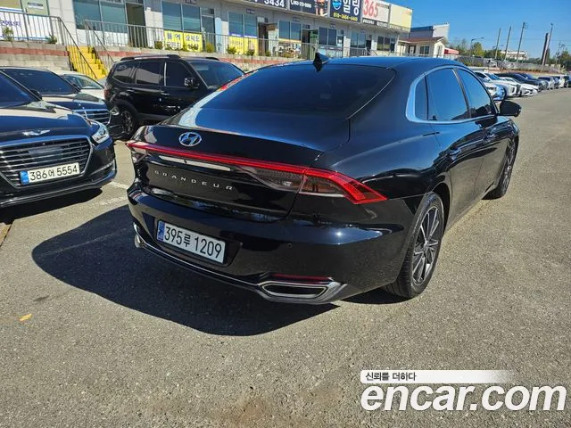 Hyundai Grandeur New — Фото автомобиля 3