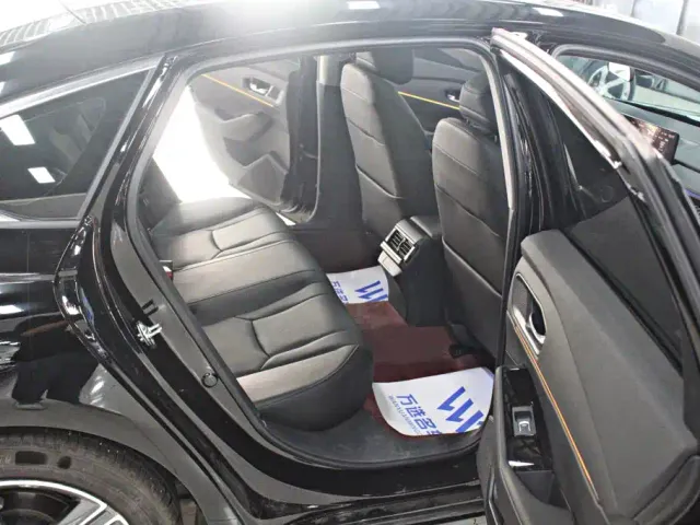 Honda Accord — Фото автомобиля 11