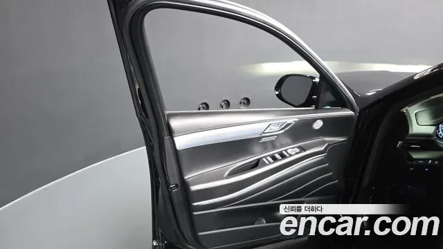 Genesis GV80 — Фото автомобиля 13
