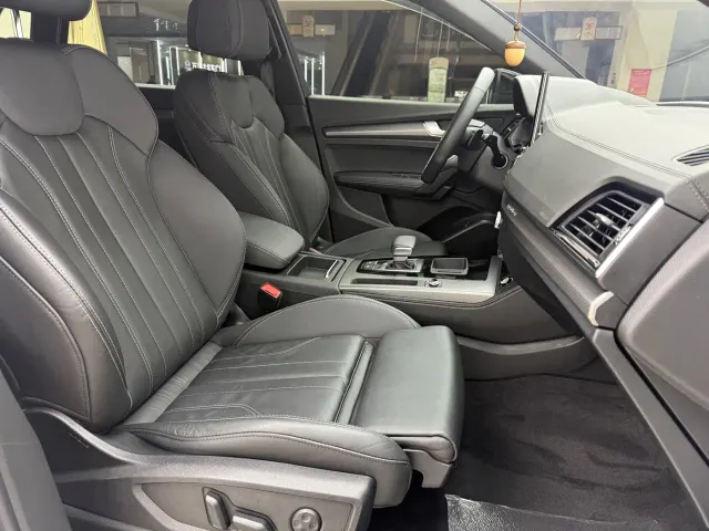 Audi Q5L — Фото автомобиля 16