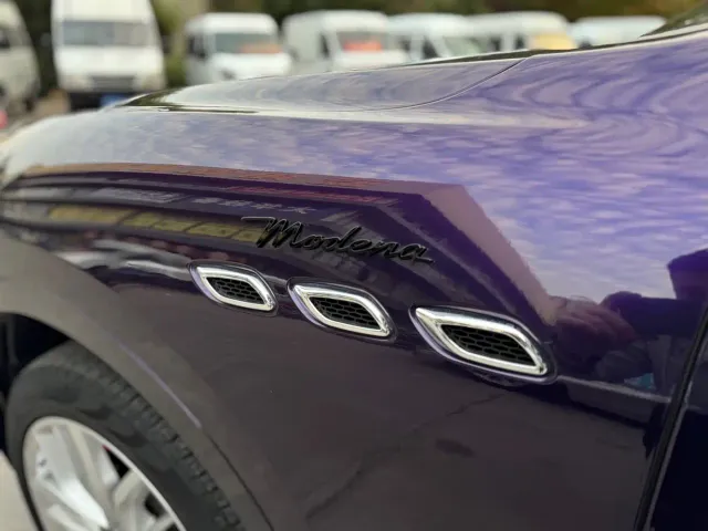 Maserati Levante — Фото автомобиля 23