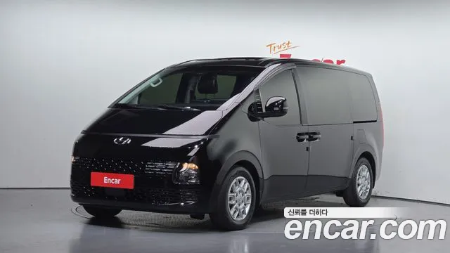 Фотография автомобиля — Hyundai Staria