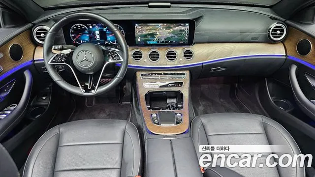 Mercedes-Benz E-Class — Фото автомобиля 7