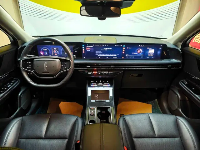 Lincoln Corsair — Фото автомобиля 7