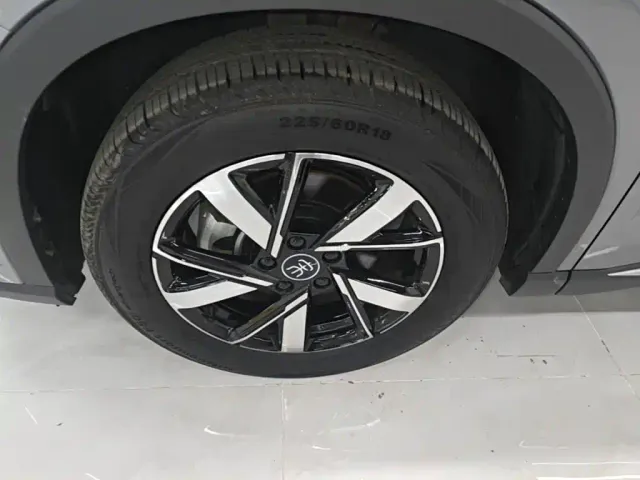 BYD Song Pro — Фото автомобиля 22