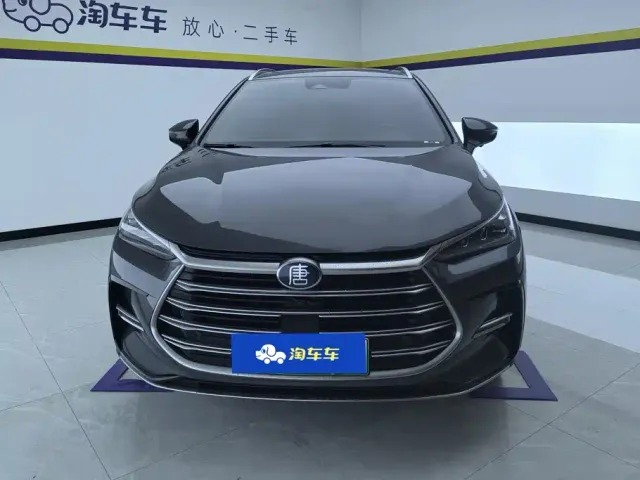 BYD Tang — Фото автомобиля 2
