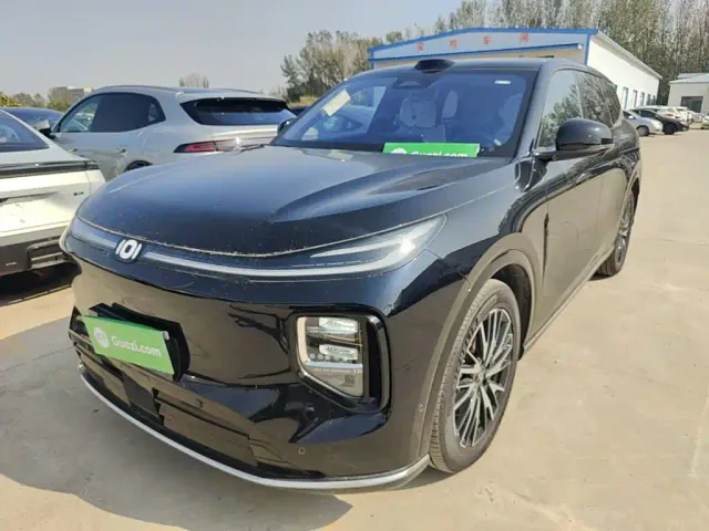 Фотография автомобиля — Changan Qiyuan Q07