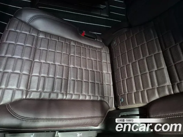 Cadillac Escalade 5th Gen — Фото автомобиля 14