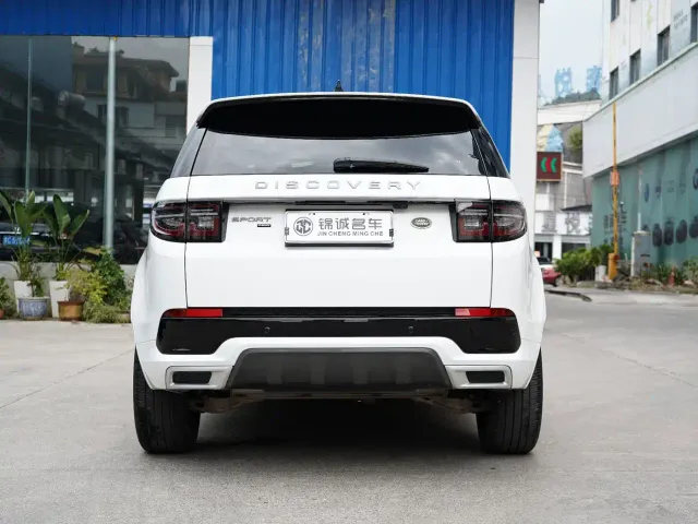 Land Rover Discovery Sport — Фото автомобиля 8