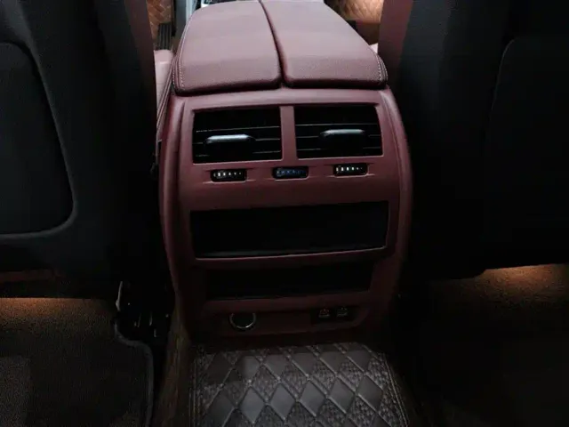BMW 5 Series — Фото автомобиля 8