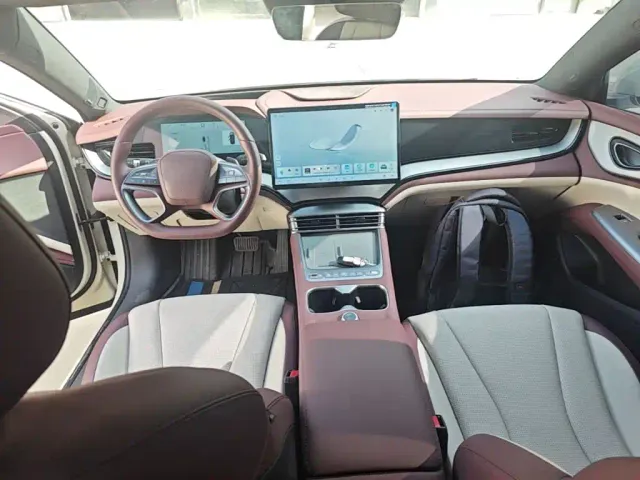 BYD Seal 07 DM-i — Фото автомобиля 9