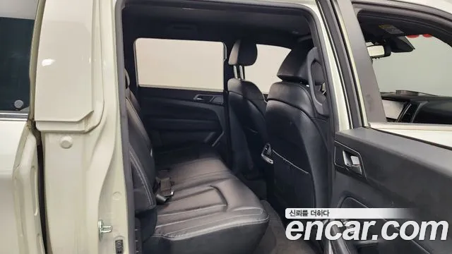 KG_Mobility_Ssangyong Rexton Новый Rexton Sport Khan Дизель 2.2 2WD — Фото автомобиля 10