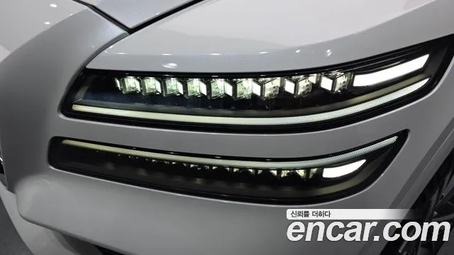 Genesis GV80 — Фото автомобиля 17