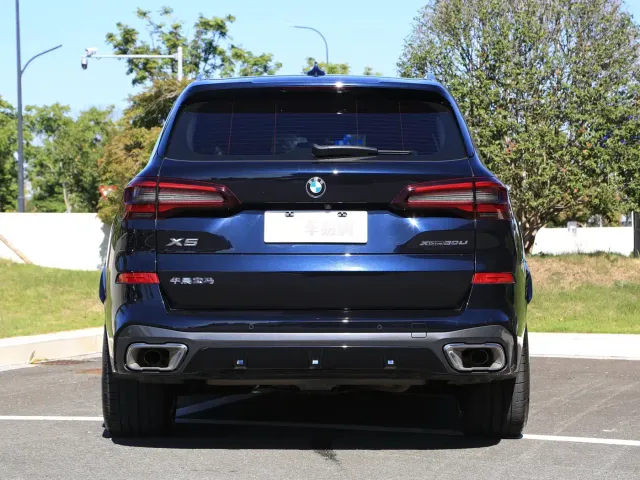 BMW X5 — Фото автомобиля 23