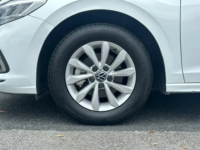 Volkswagen Bora — Фото автомобиля 18