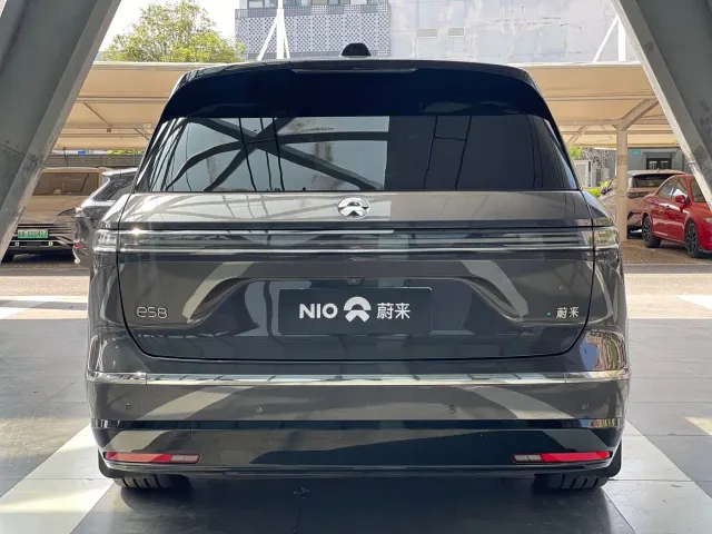 Nio ES8 — Фото автомобиля 5
