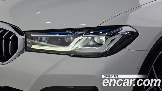 BMW 5 Series G30 — Фото автомобиля 7
