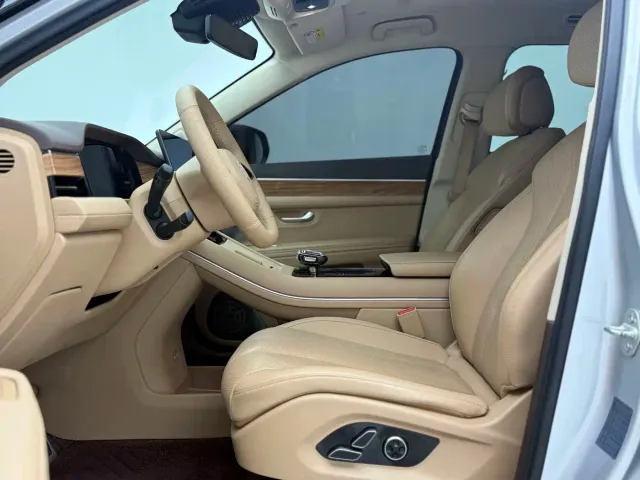 AITO Wenjie AITO M7 2024 1.5T Smart AWD Max Edition 5-Seater — Фото автомобиля 5