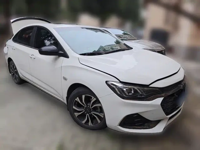 Chevrolet Monza — Фото автомобиля 3