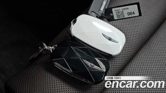 Genesis GV70 2.5T Бензин AWD — Фото автомобиля 18