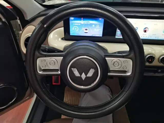 Wuling Bingo — Фото автомобиля 10