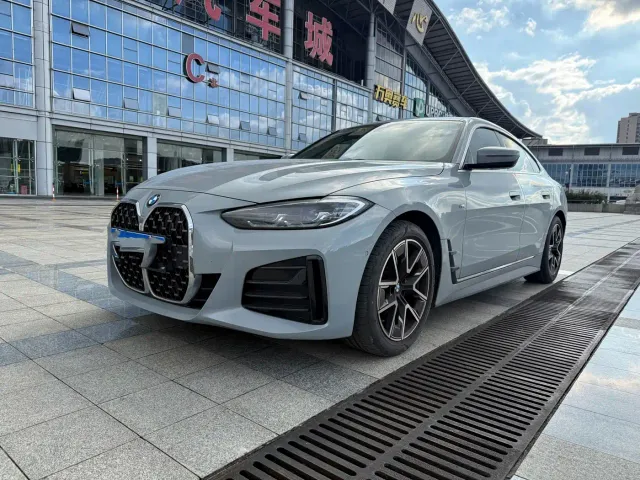 Фотография автомобиля — BMW 4 Series