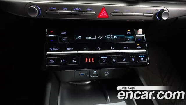 Hyundai Grandeur Grandeur (GN7) 3.5 LPG 2WD (Такси) — Фото автомобиля 18
