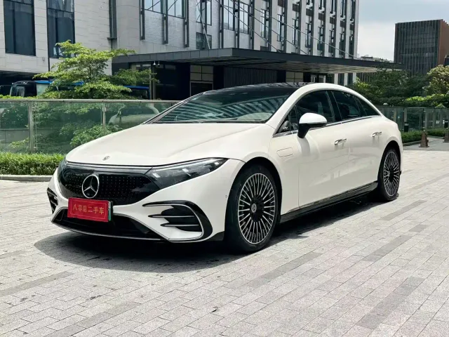 Фотография автомобиля — Mercedes-Benz EQS