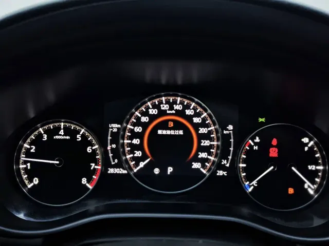 Mazda Axela — Фото автомобиля 19