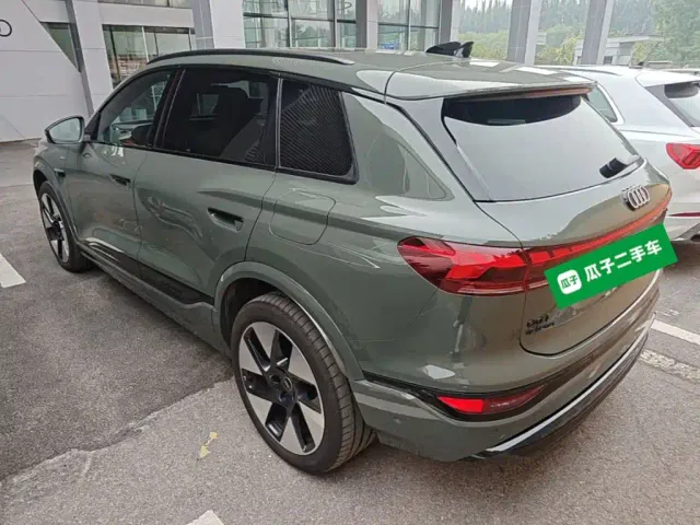 Audi Q6L e-tron — Фото автомобиля 4