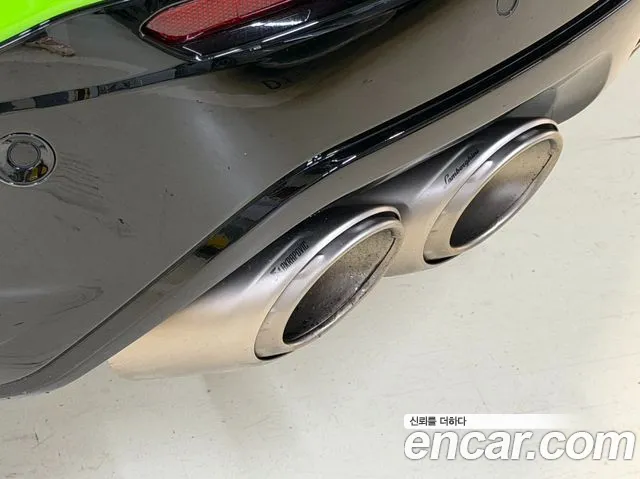 Lamborghini Urus — Фото автомобиля 14
