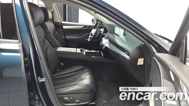 Genesis G80 Electrified G80 (RG3) — Фото автомобиля 11