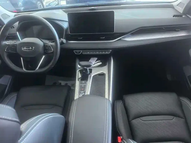 Geely Xingrui — Фото автомобиля 12