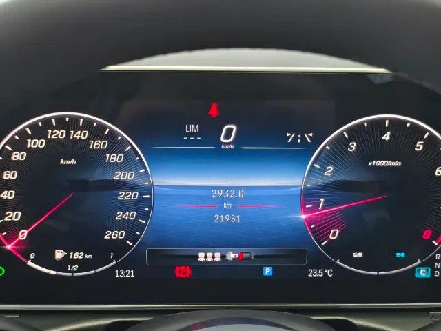 Mercedes-Benz C-Class — Фото автомобиля 13