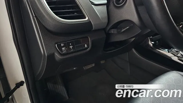 Kia Seltos New — Фото автомобиля 24