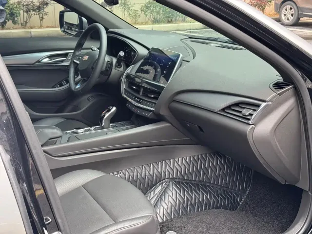 Cadillac CT5 — Фото автомобиля 10