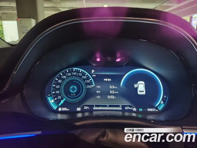 Genesis GV70 — Фото автомобиля 8