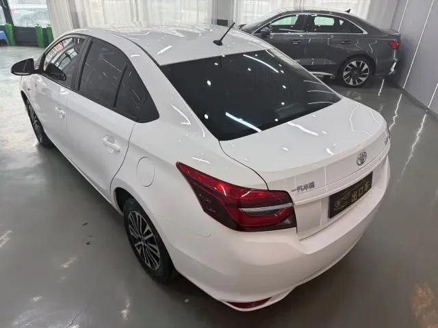 Toyota Vios — Фото автомобиля 4