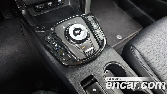 Kia Seltos Новый Seltos Бензин 2.0 2WD — Фото автомобиля 9