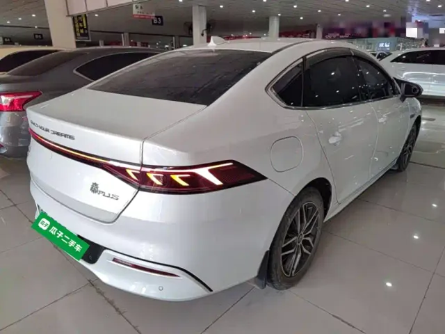 BYD Qin PLUS — Фото автомобиля 6