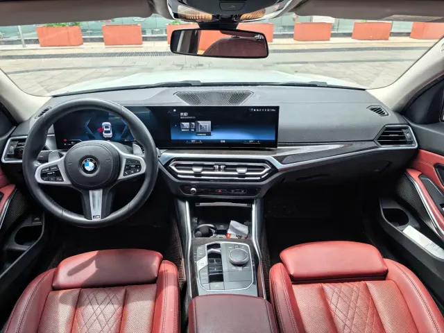 BMW 3 Series — Фото автомобиля 5