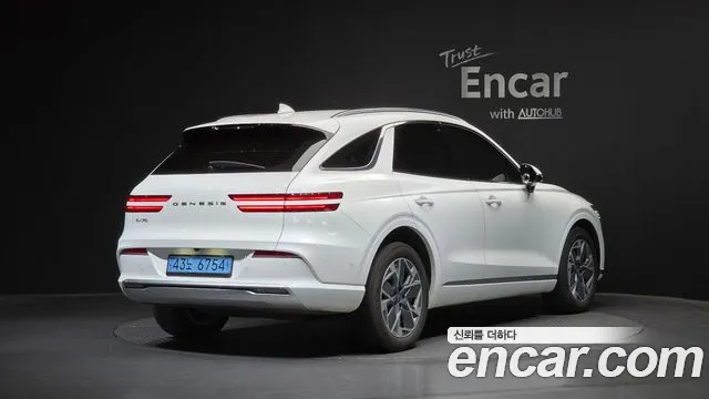 Фотография автомобиля — Genesis GV70 Electrified GV70