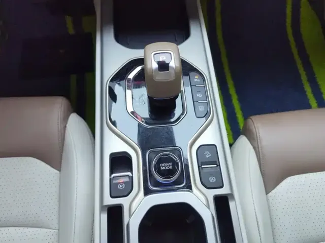 Geely ICON — Фото автомобиля 16